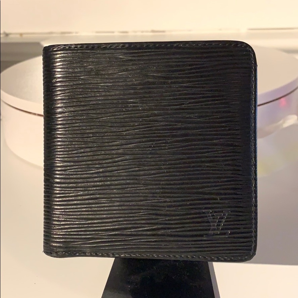 100% authentic Louis Vuitton wallet
